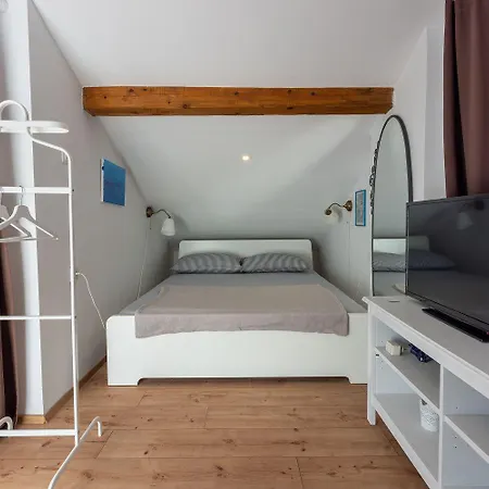 Apartmán Atemberaubendes Direkt Am Mit Privatem Balkon, Grill, Meerblick