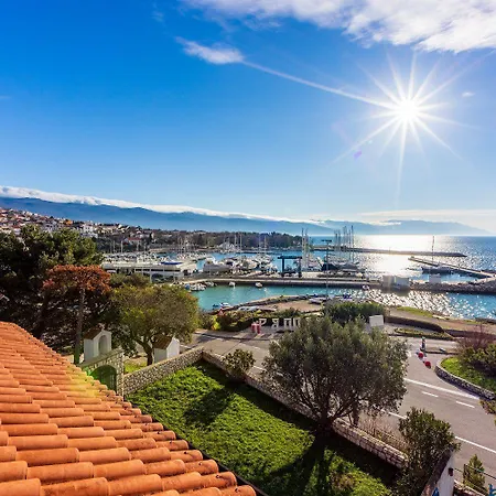 Apartmán Atemberaubendes Direkt Am Mit Privatem Balkon, Grill, Meerblick