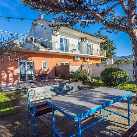Atemberaubendes Direkt Am Mit Privatem Balkon, Grill, Meerblick Apartmán *