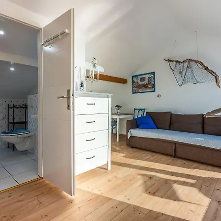 Apartmán Atemberaubendes Direkt Am Mit Privatem Balkon, Grill, Meerblick Novi Vinodolski