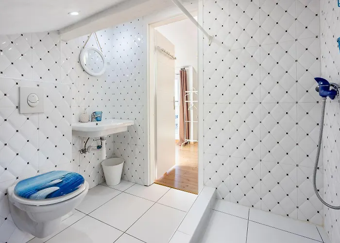 Atemberaubendes Direkt Am Mit Privatem Balkon, Grill, Meerblick *