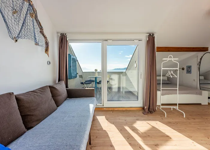 Atemberaubendes Direkt Am Mit Privatem Balkon, Grill, Meerblick Appartamento