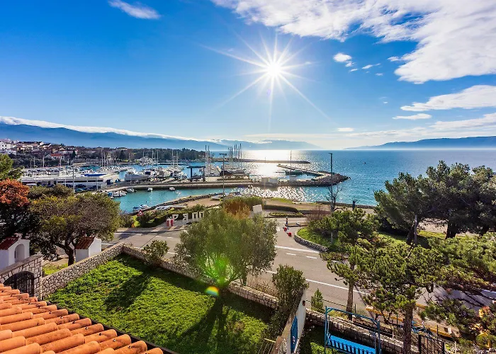 Appartamento Atemberaubendes Direkt Am Mit Privatem Balkon, Grill, Meerblick Novi Vinodolski