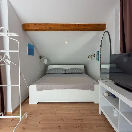 Apartment Atemberaubendes Direkt Am Mit Privatem Balkon, Grill, Meerblick