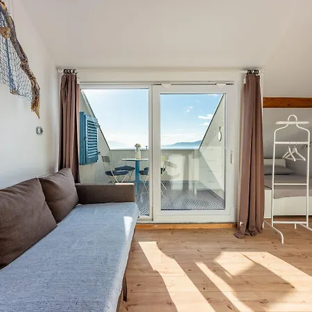 Atemberaubendes Direkt Am Mit Privatem Balkon, Grill, Meerblick Apartment